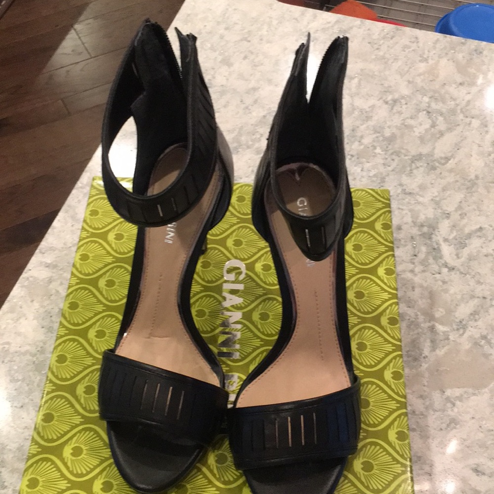 Gianni Bini heels